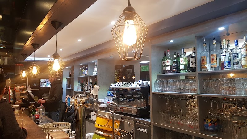 Bar Artistic