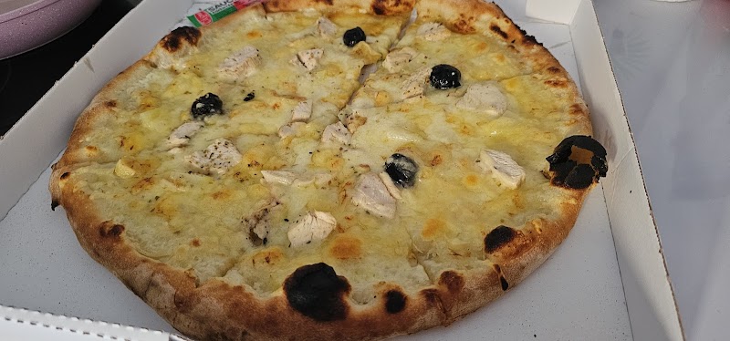 Pizza Montebello