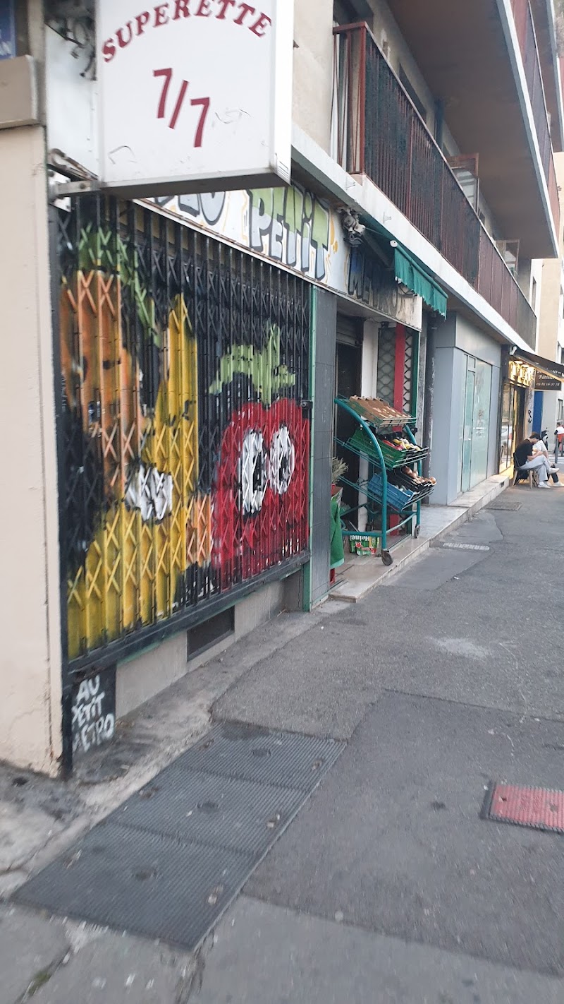 Supérette St-PIERRE