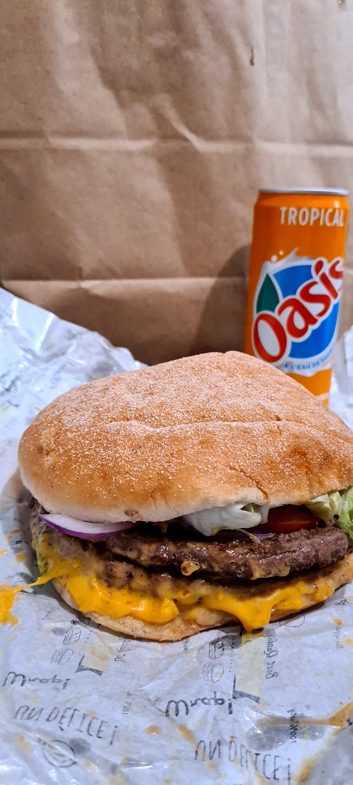 BURGER DRIVE